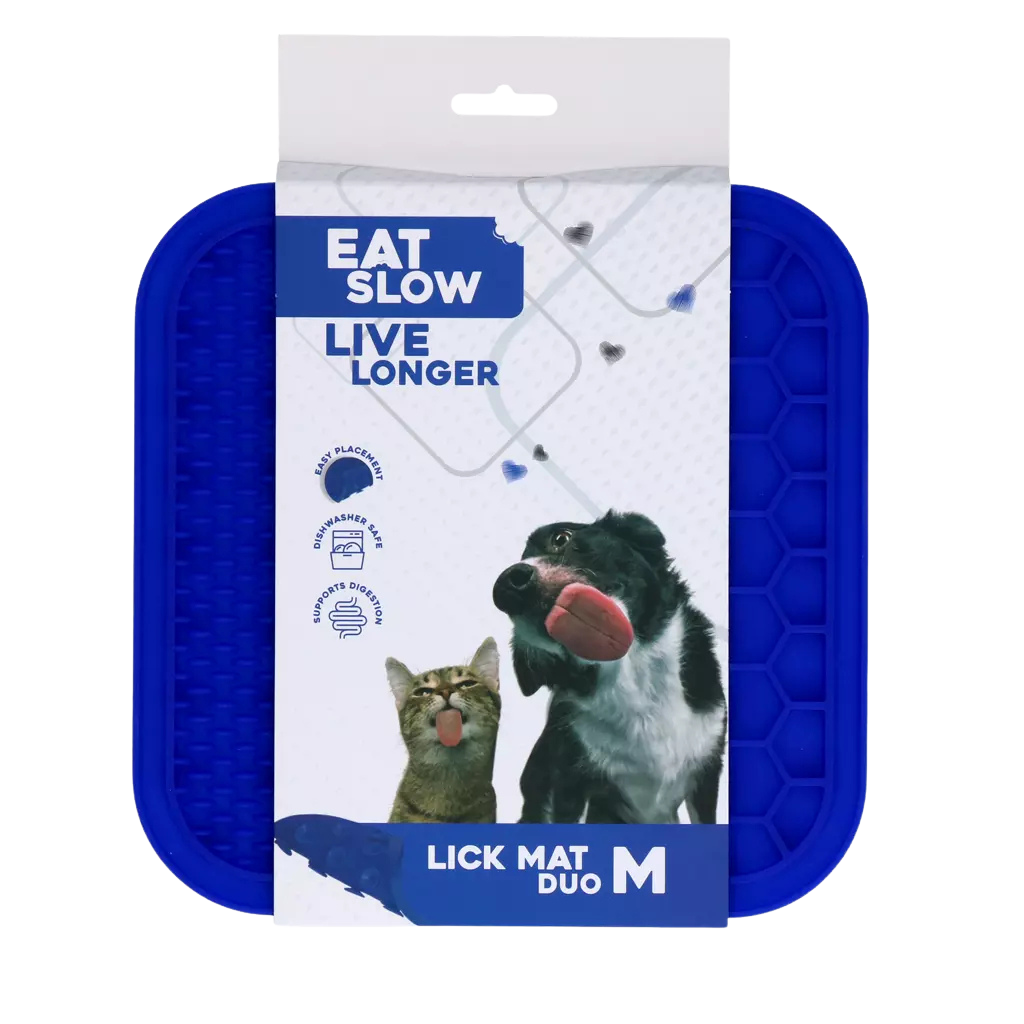 Dual texture licking mat