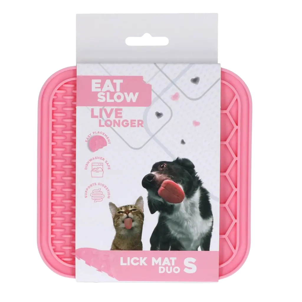 Dual texture licking mat