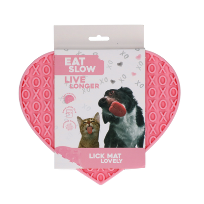 Heart-shaped licking mat