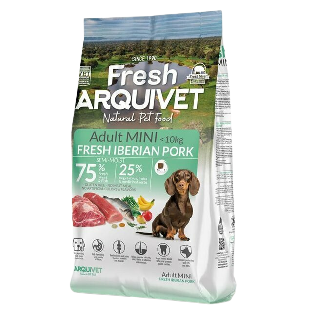 Semi-moist Iberian pork kibble for adult small dogs