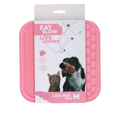 Dual texture licking mat