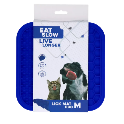 Dual texture licking mat