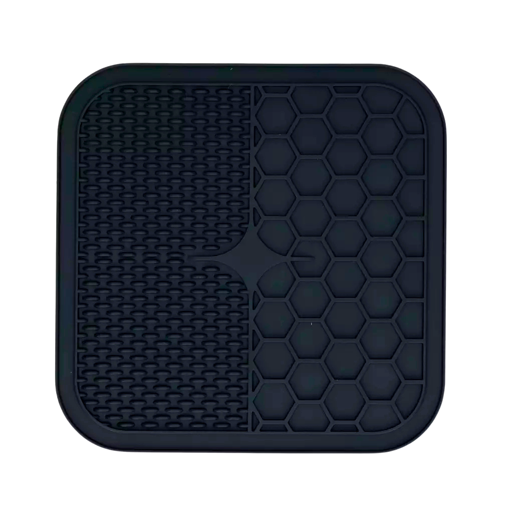 Dual texture licking mat