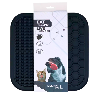 Dual texture licking mat