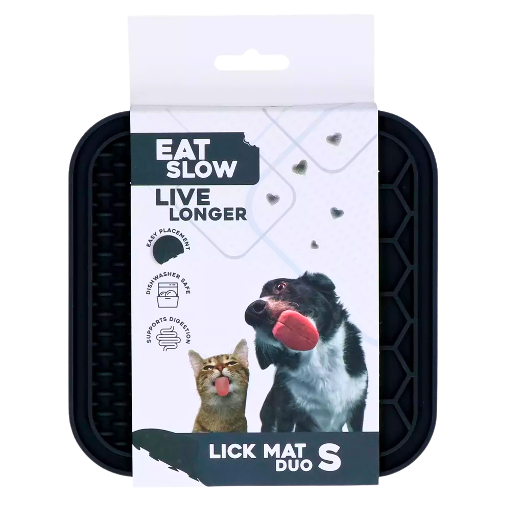 Dual texture licking mat