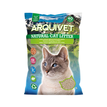 Natural clumping pine and bentonite cat litter
