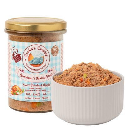 Complete steamed meal with turkey and sweet potato