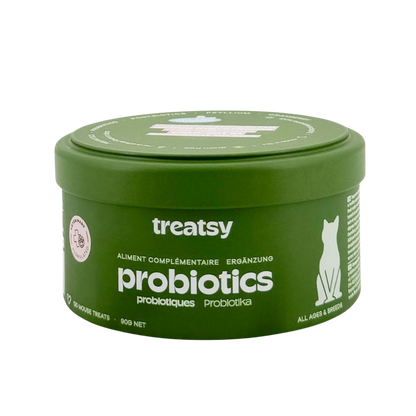Probiotic food supplement with fish and chicken for cats